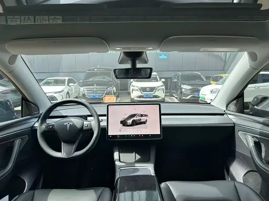 Tesla Model Y — фото 3