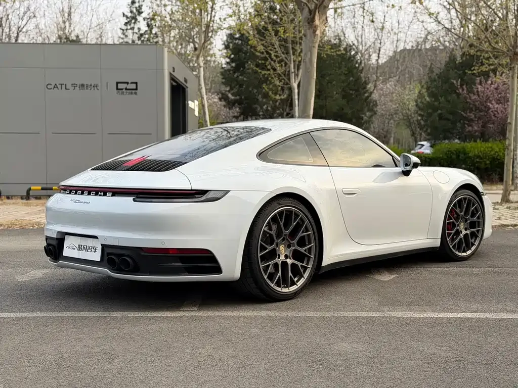 Porsche 911 — фото 6