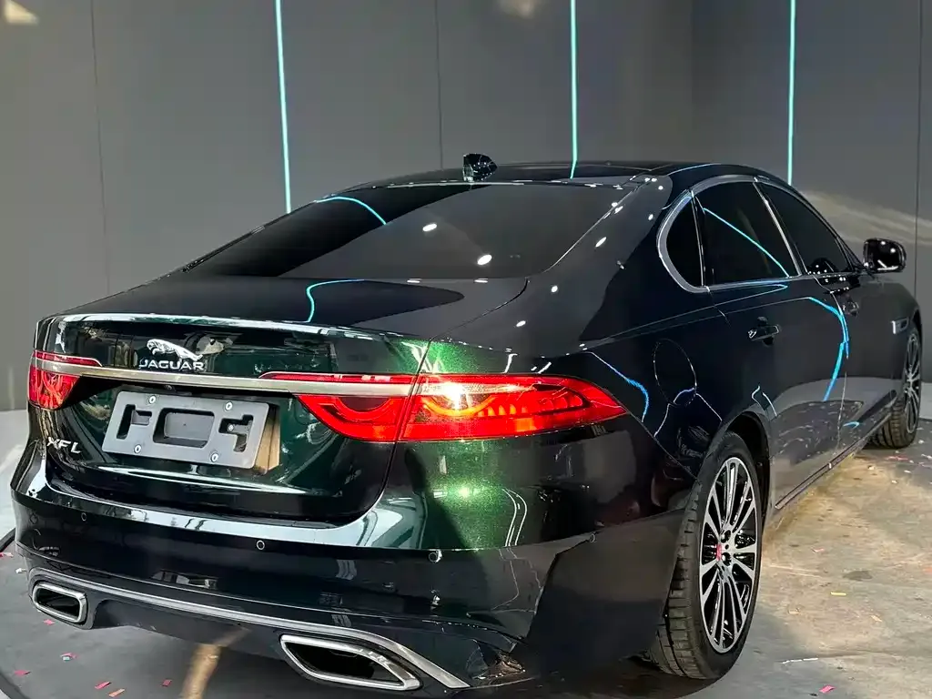 Jaguar XFL — фото 10