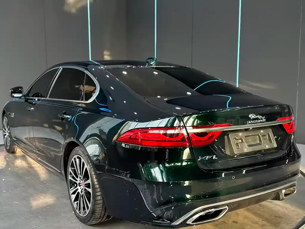 Jaguar XFL — фото 4
