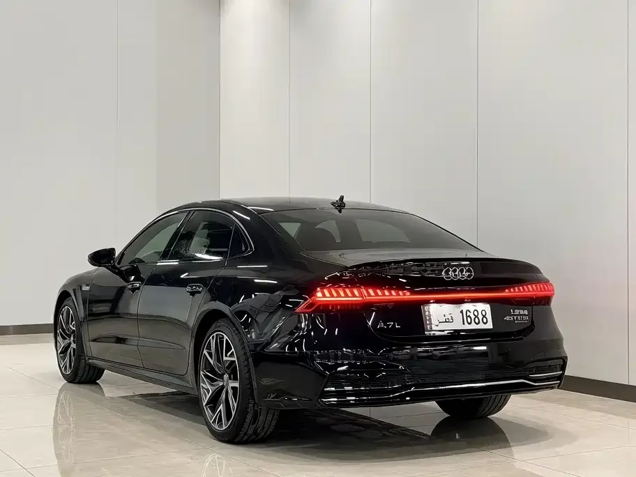 Audi A7L — фото 2