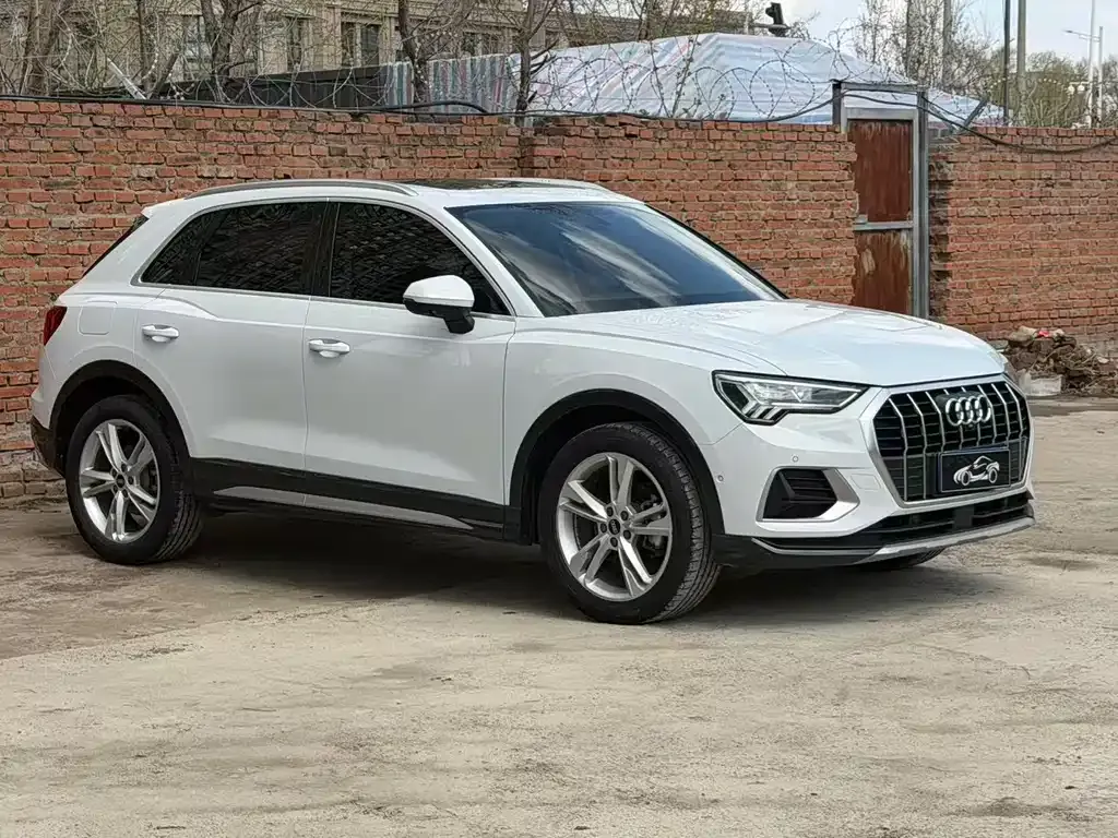 Audi Q3 — фото 4