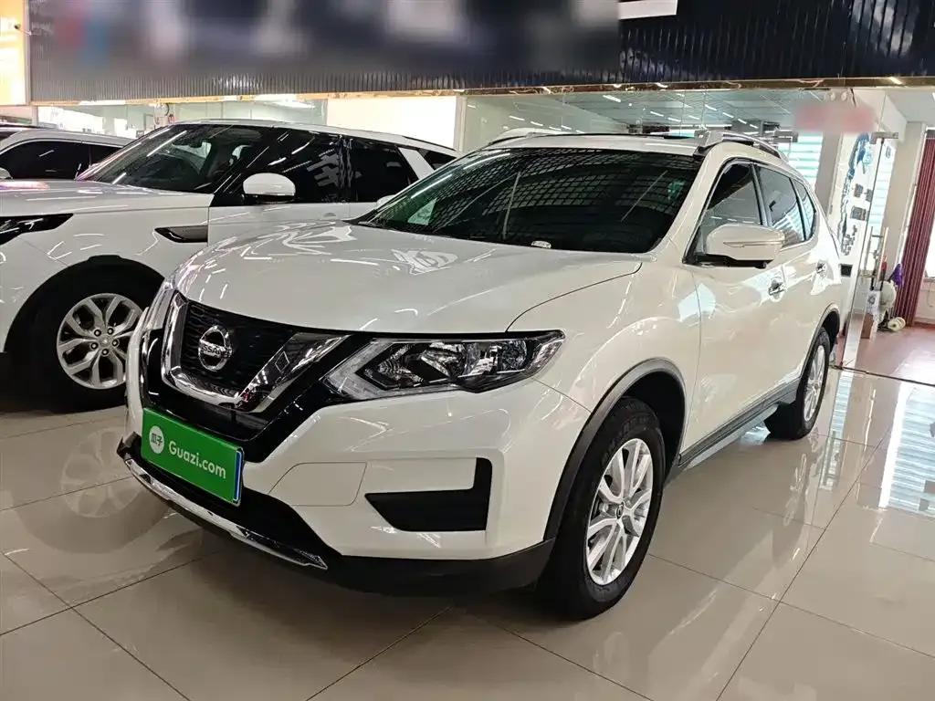 Nissan X-Trail — фото 7