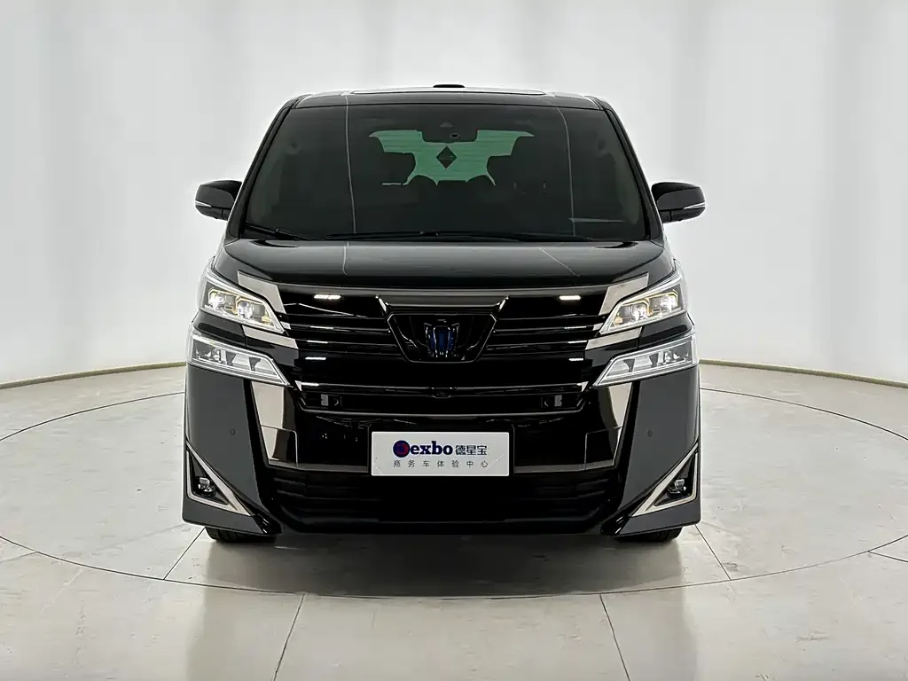 Toyota Vellfire — фото 5
