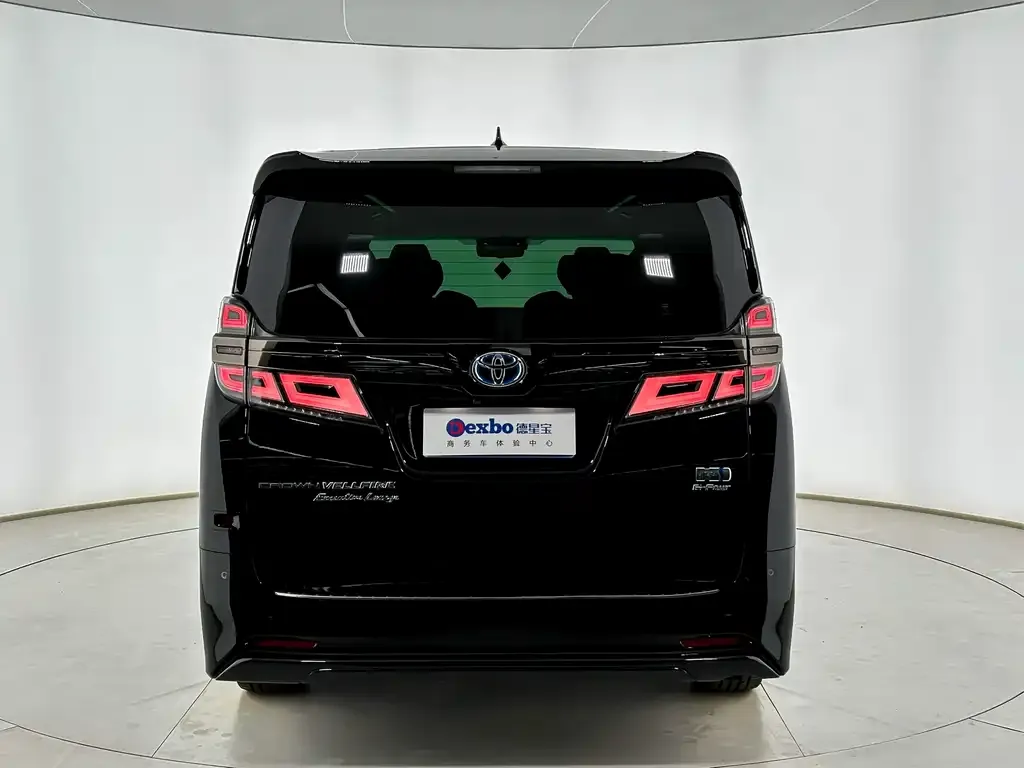 Toyota Vellfire — фото 3