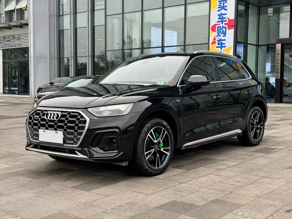 Audi Q5L 2022 из CN, фото 1
