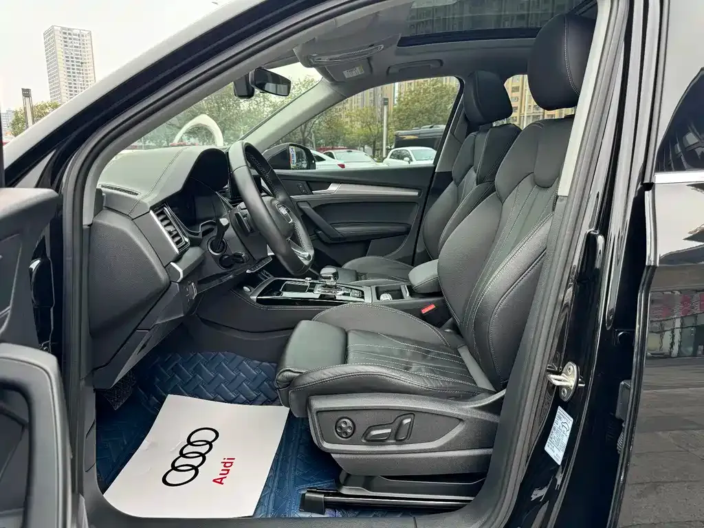 Audi Q5L 2022 из CN, фото 5