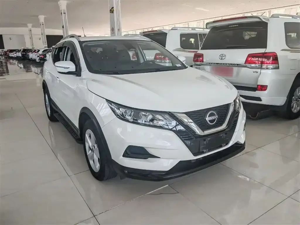 Nissan Qashqai — фото 7