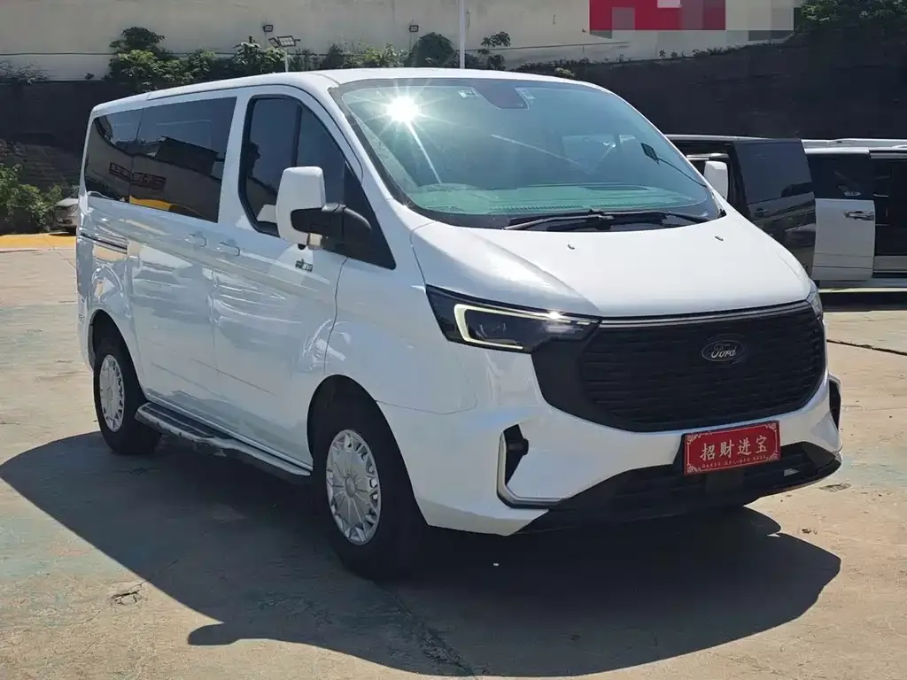 Ford Transit 2023 из CN, фото 3