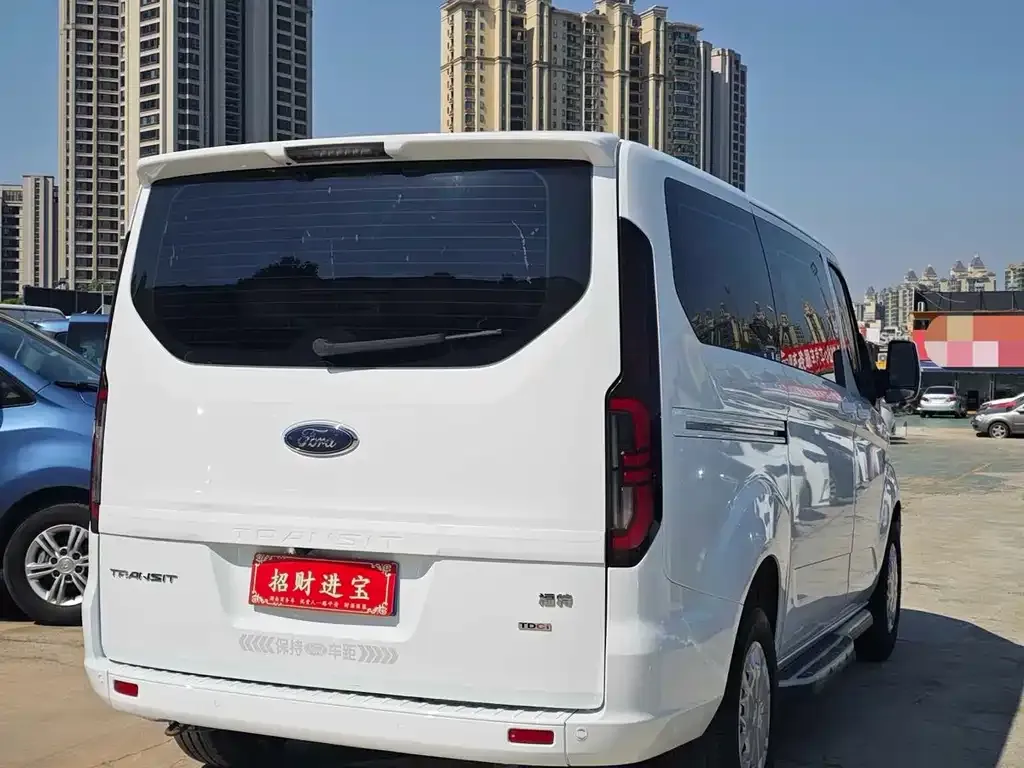 Ford Transit 2023 из CN, фото 8