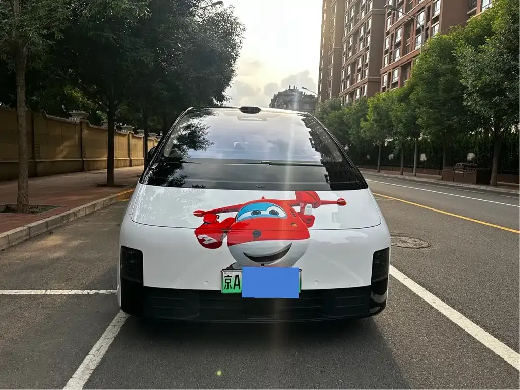 Li Auto MEGA — фото 8