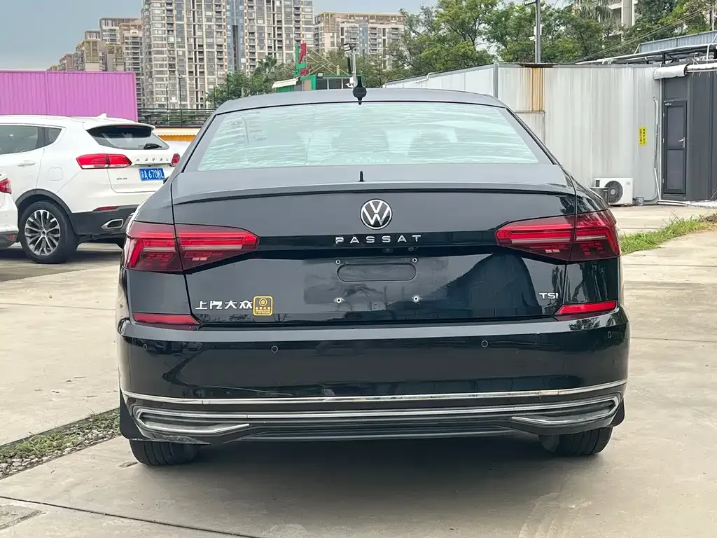 Volkswagen Passat 2021 из CN, фото 4