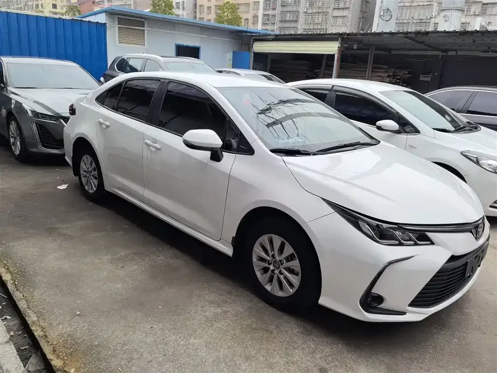 Toyota Corolla 2022 из CN, фото 7