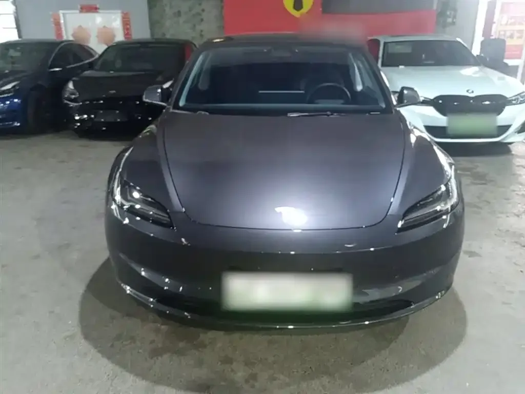 Tesla Model 3 — фото 4