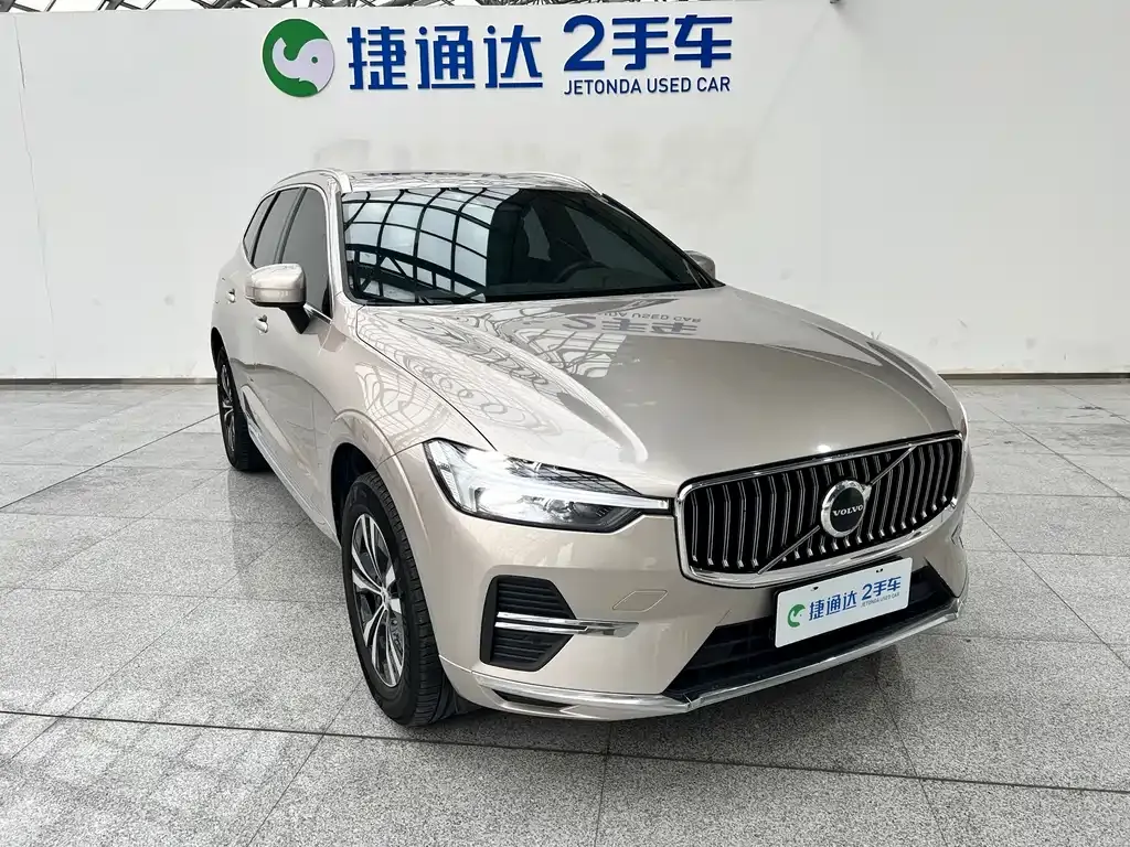Volvo XC60 2023 из CN, фото 4