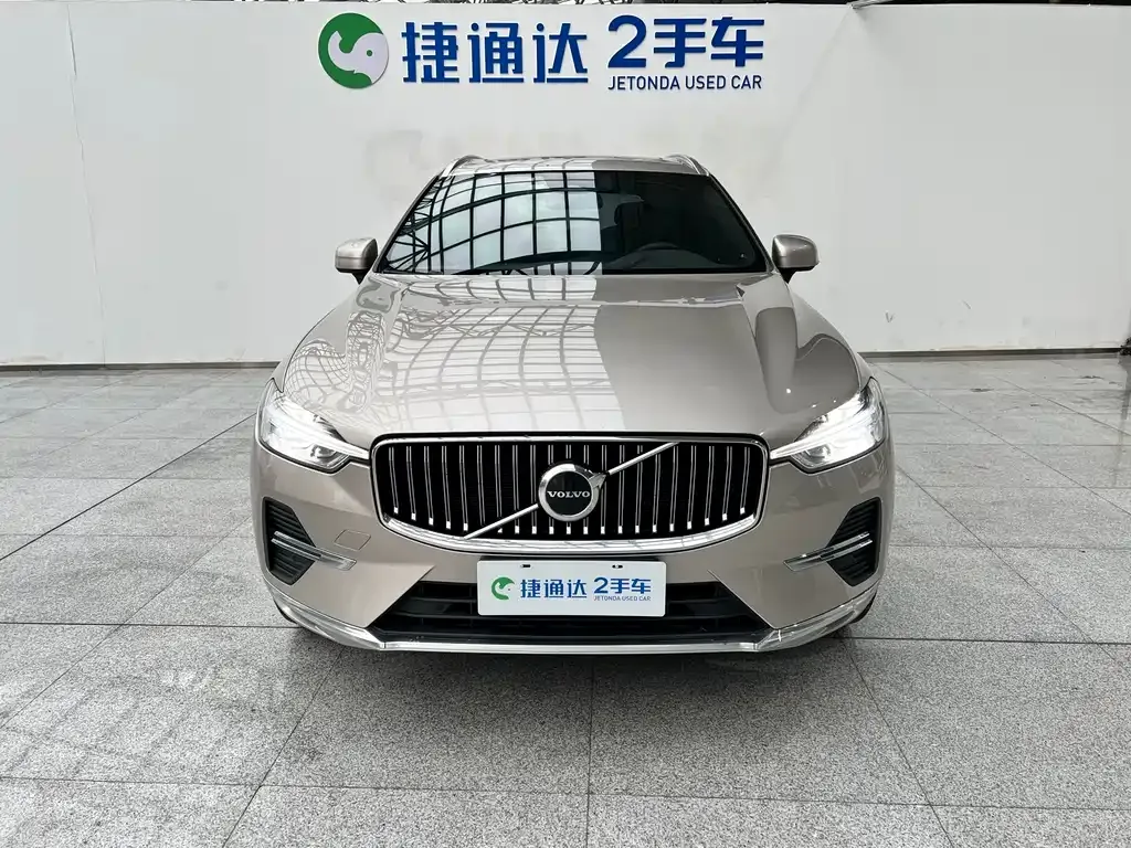 Volvo XC60 2023 из CN, фото 3
