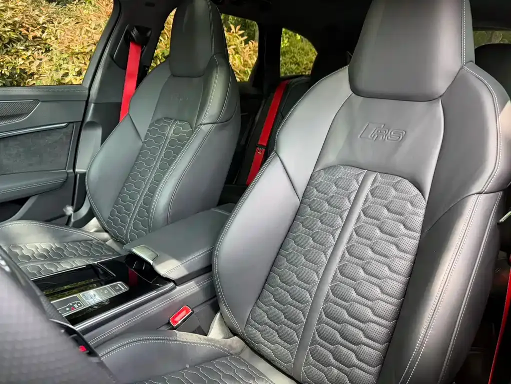 Audi RS 6 2021 из CN, фото 3