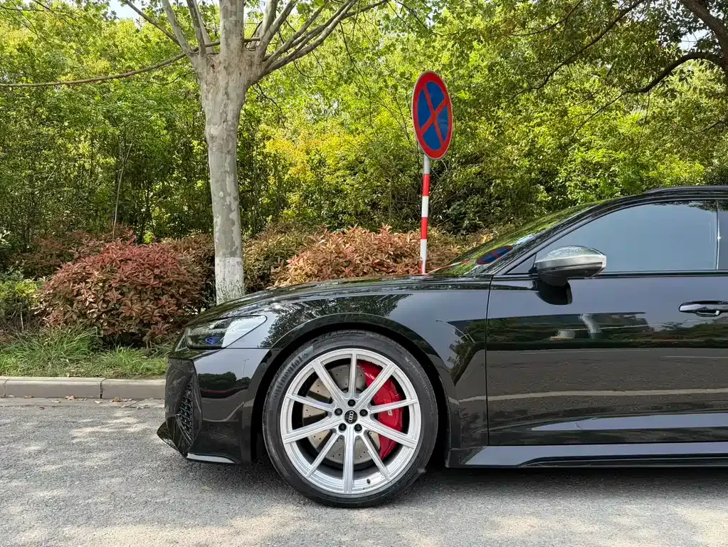 Audi RS 6 2021 из CN, фото 7