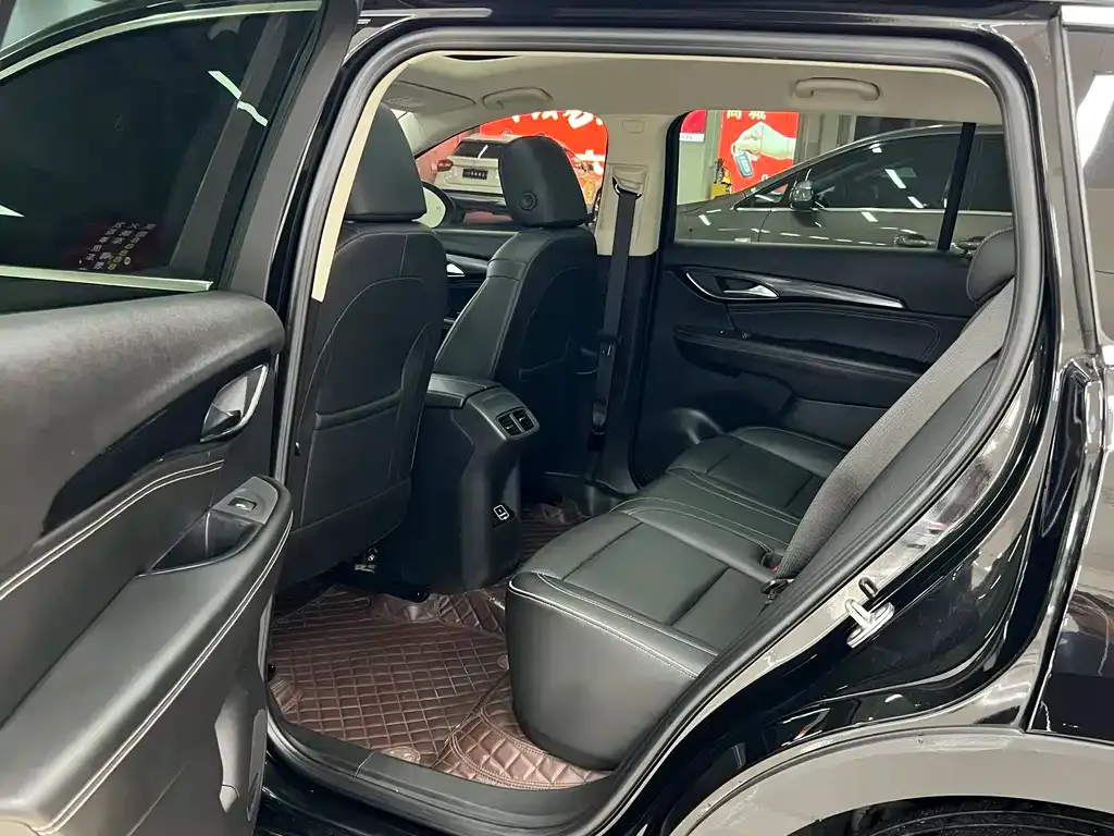 Buick Envision Plus — фото 10