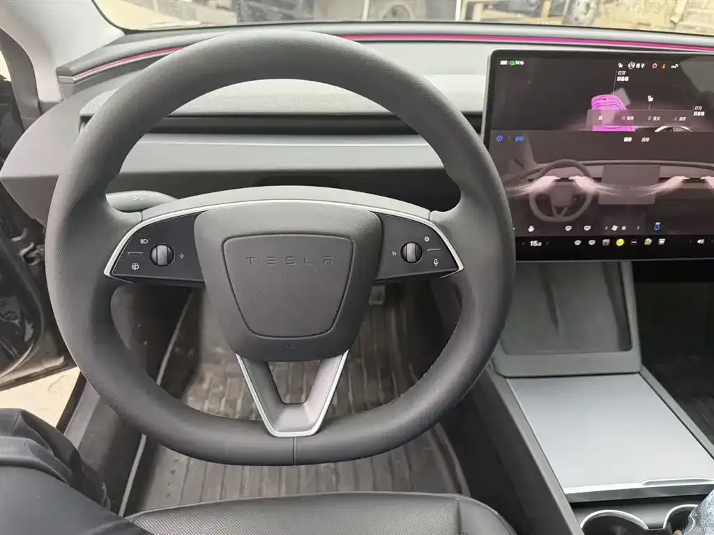 Tesla Model 3 — фото 5