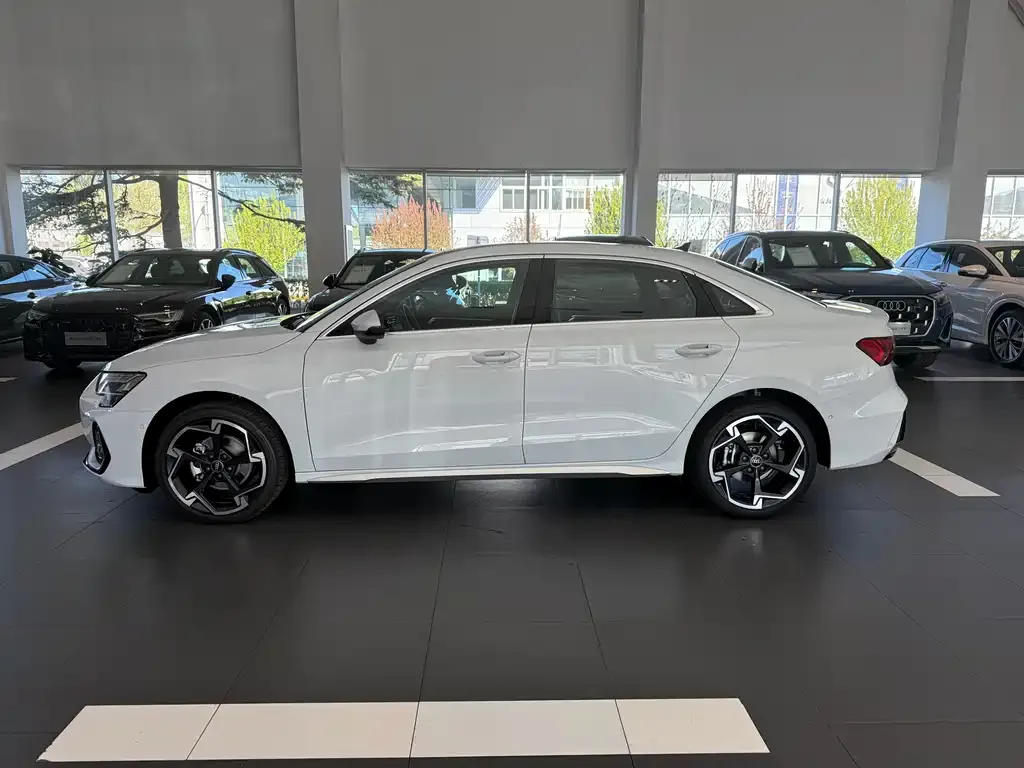 Audi A3 2026 из CN, фото 4