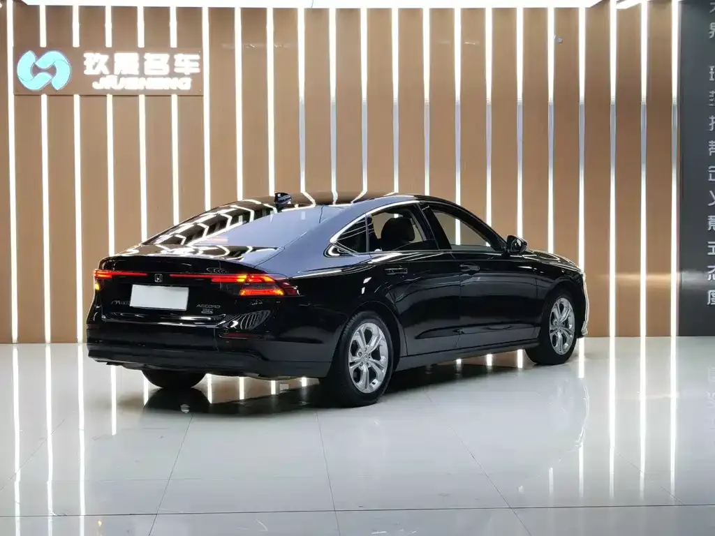 Honda Accord 2023 из CN, фото 3