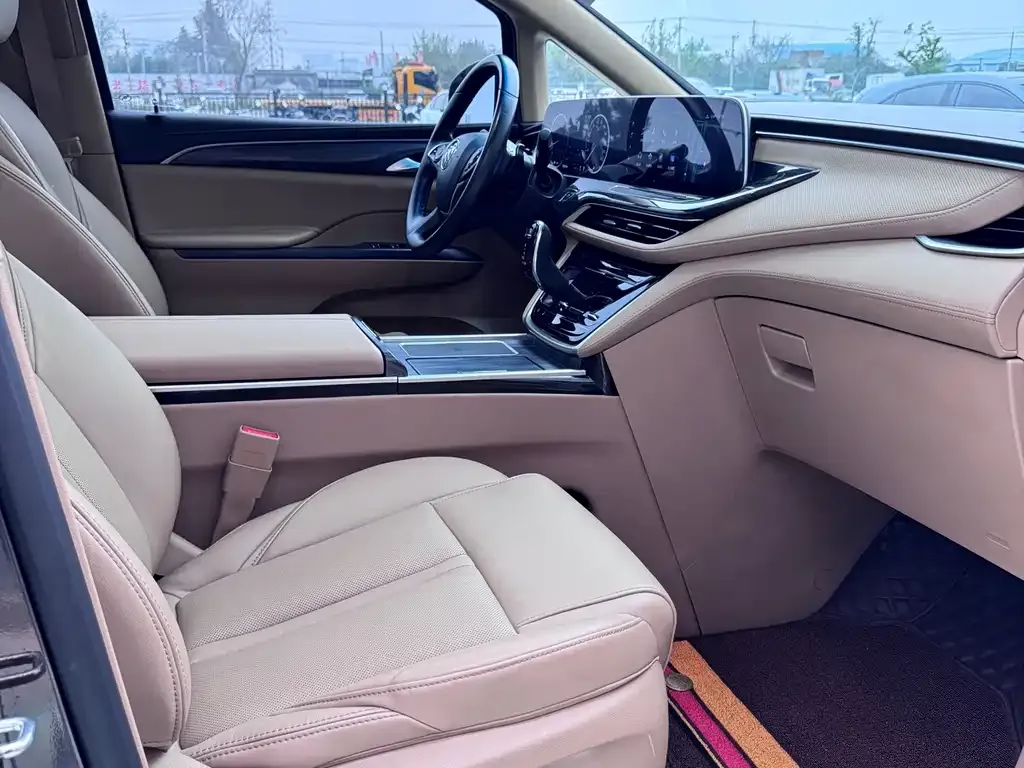 Buick GL8 2021 из CN, фото 6