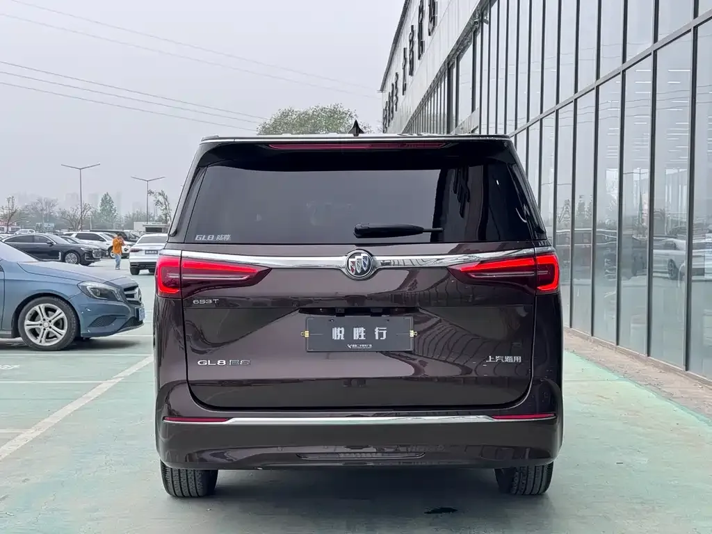 Buick GL8 2021 из CN, фото 9