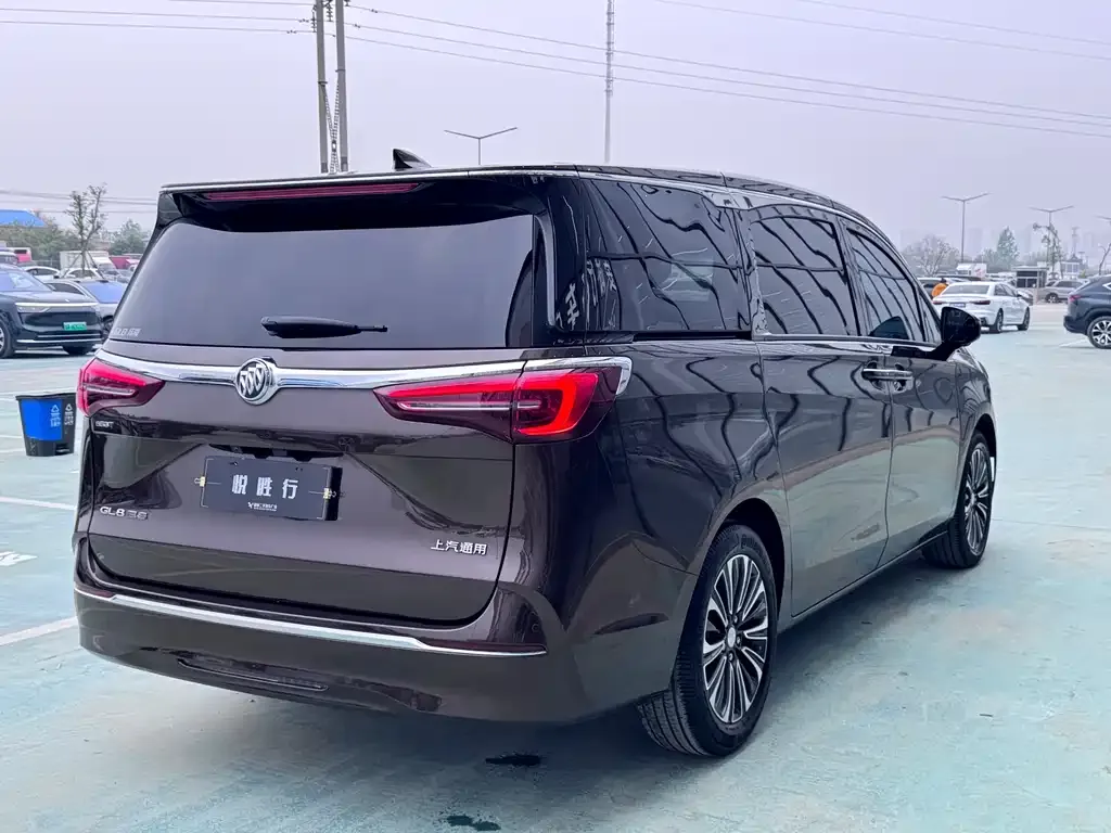 Buick GL8 2021 из CN, фото 4