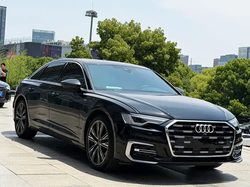 Audi A6L — фото 10