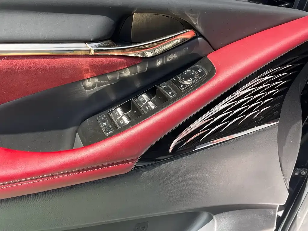 GAC Motor Trumpchi M8 — фото 10
