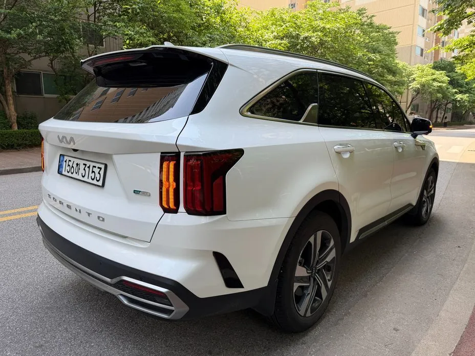 Kia Sorento — фото 9