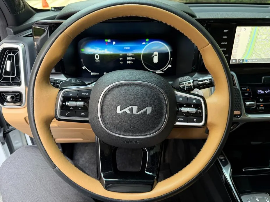 Kia Sorento — фото 5