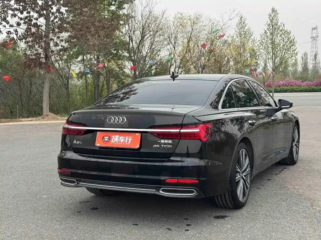 Audi A6L — фото 5