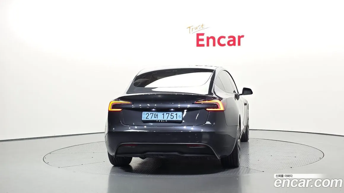 Tesla Model 3 — фото 3