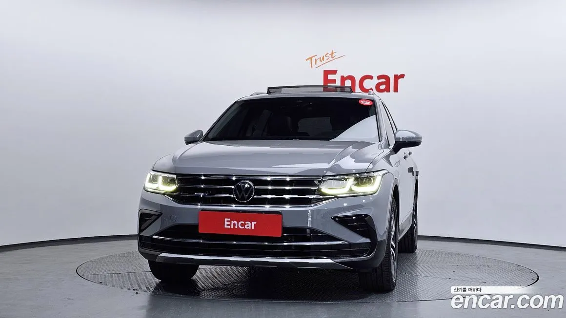 Volkswagen Tiguan — фото 8