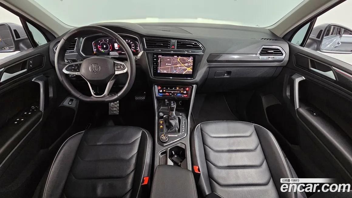 Volkswagen Tiguan — фото 6