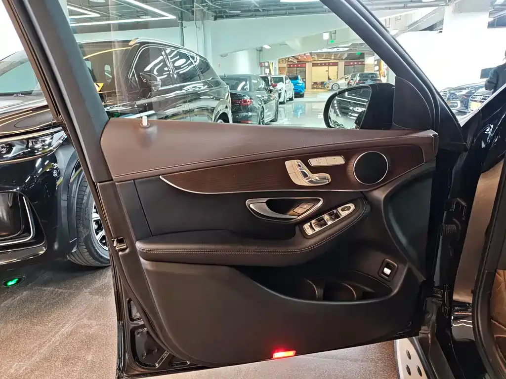 Mercedes-Benz GLC 2022 из CN, фото 3