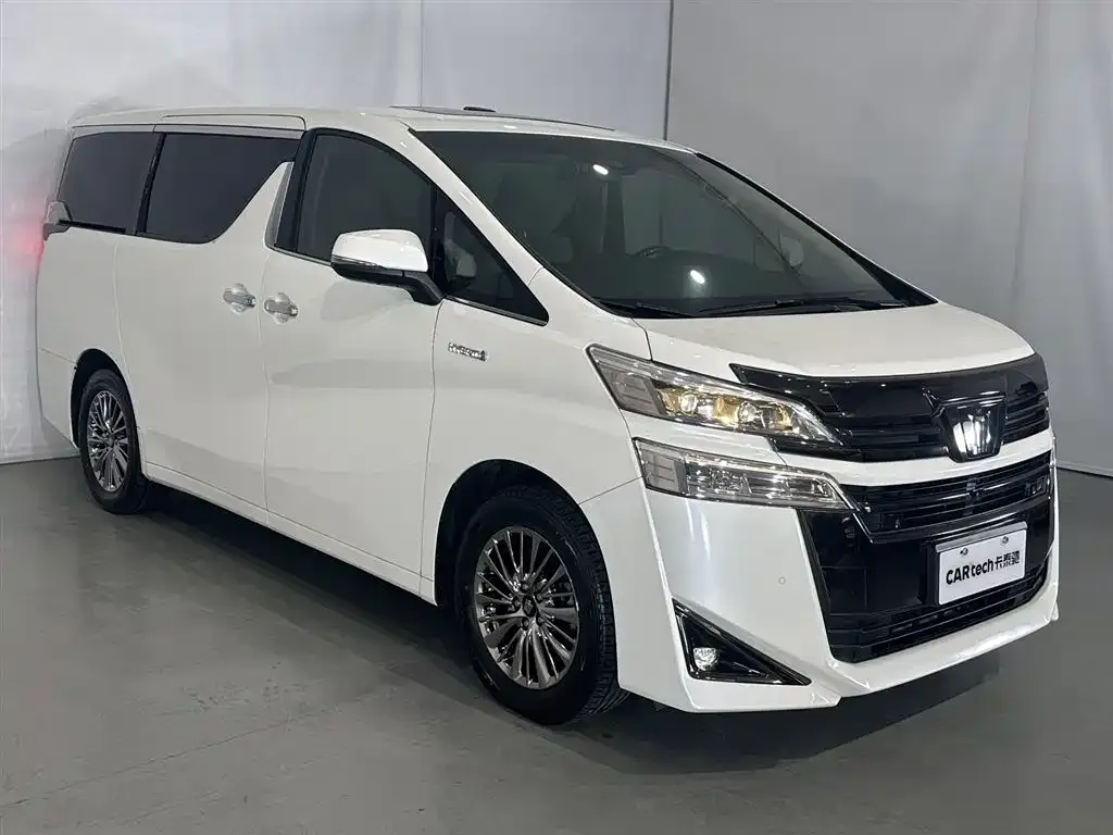 Toyota Vellfire — фото 3