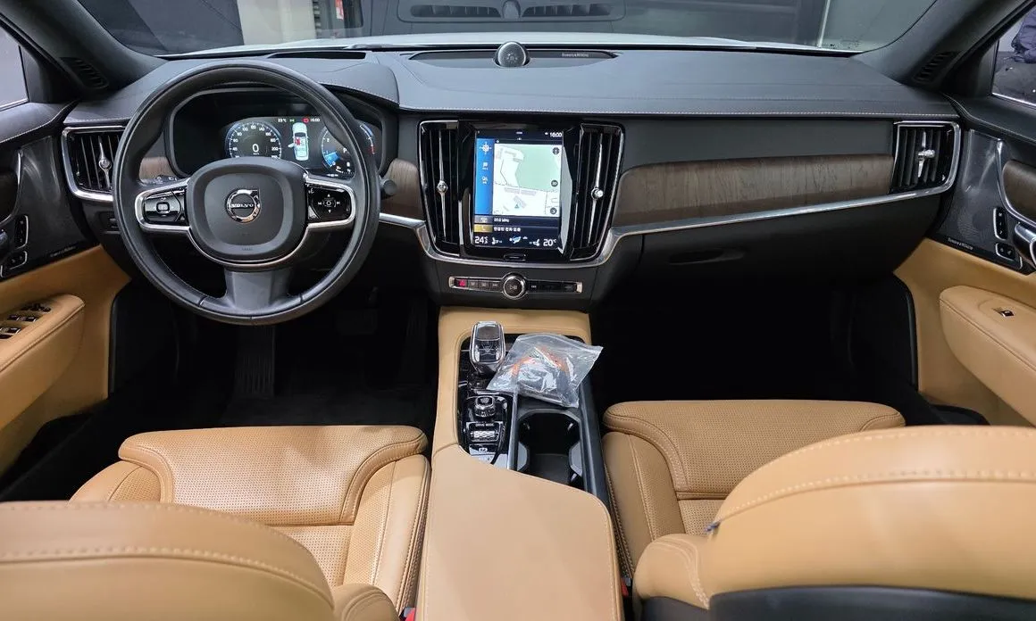 Volvo S90 2021 из KR, фото 2