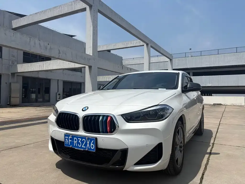 BMW X2 — фото 1
