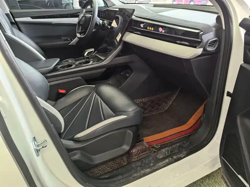 Geely Boyue L 2023 из CN, фото 2