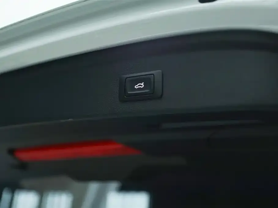 Audi A3 2023 из CN, фото 6