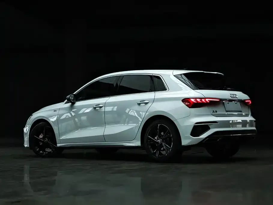 Audi A3 2023 из CN, фото 9