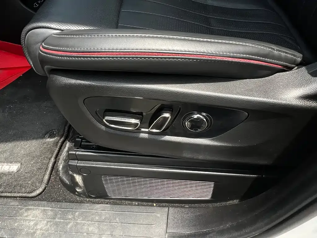 GAC Motor Trumpchi M8 — фото 10