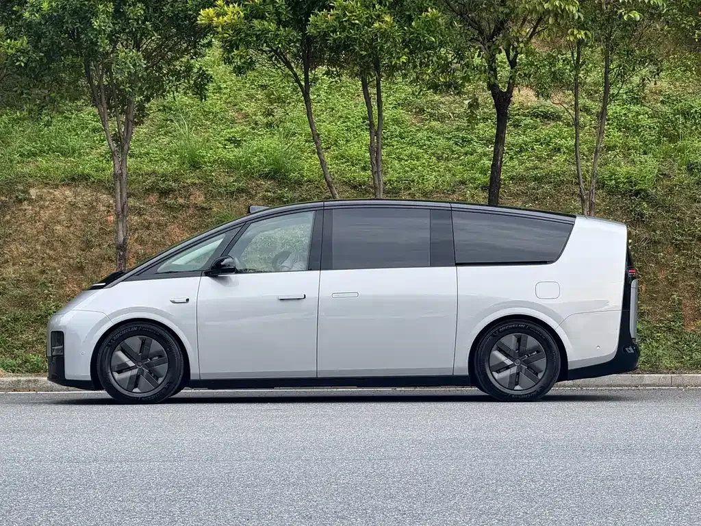 Li Auto MEGA 2024 из CN, фото 7