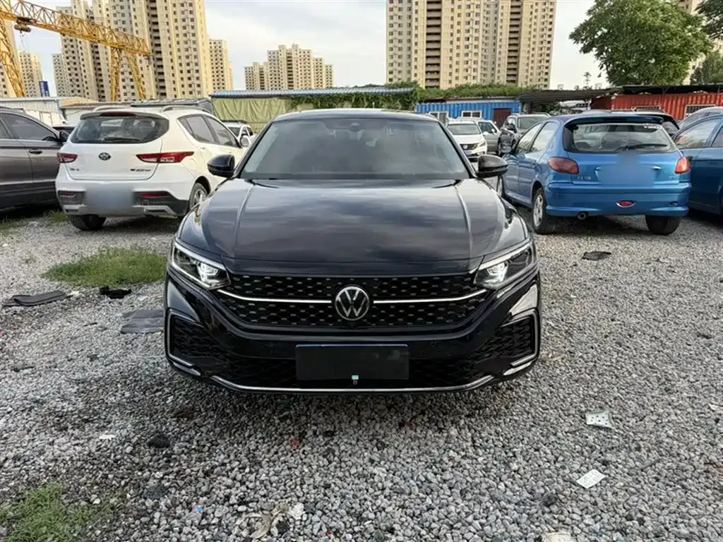 Volkswagen Passat — фото 9