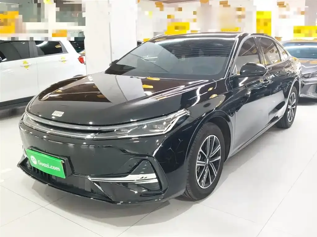Geely Galaxy A7 — фото 1