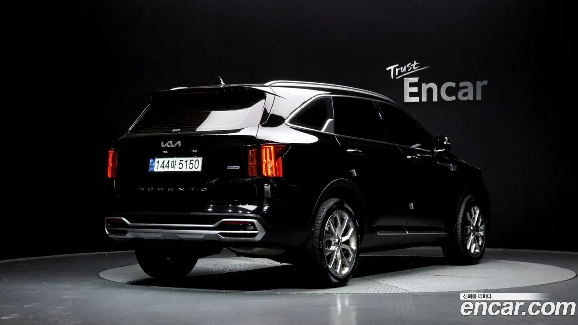 Kia Sorento — фото 6