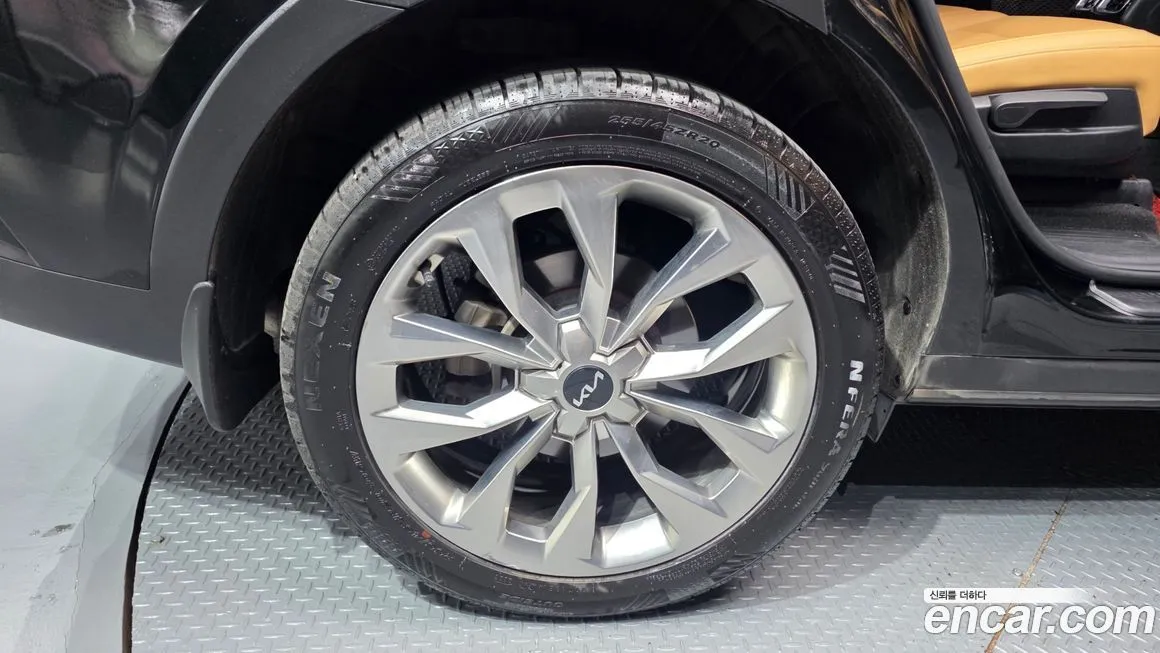 Kia Sorento — фото 8